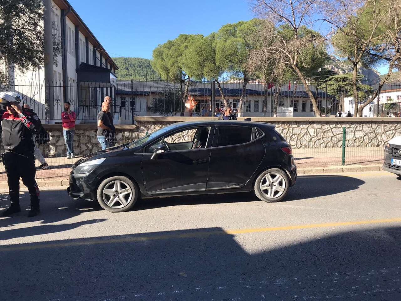 SON DAKİKA: Menteşe’de Silahlı Çatışma 4